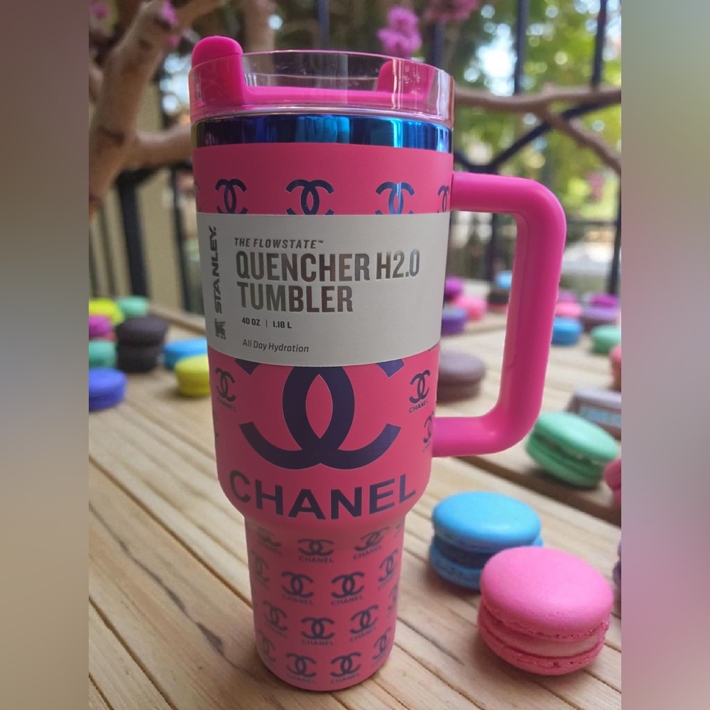 Hoy pink Tumbler 40oz w/ straw